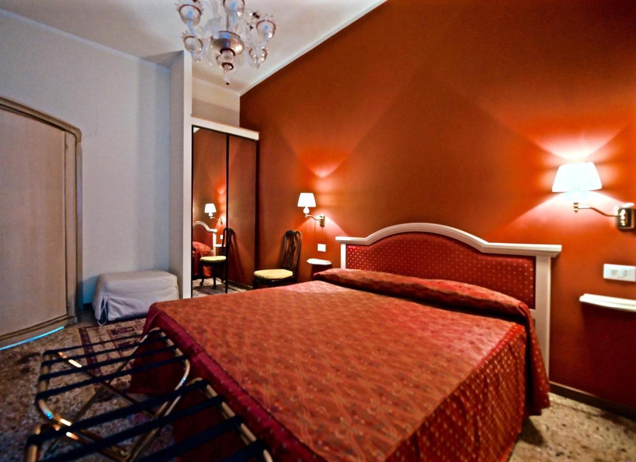 Chandeliers Apartment البندقية المظهر الخارجي الصورة